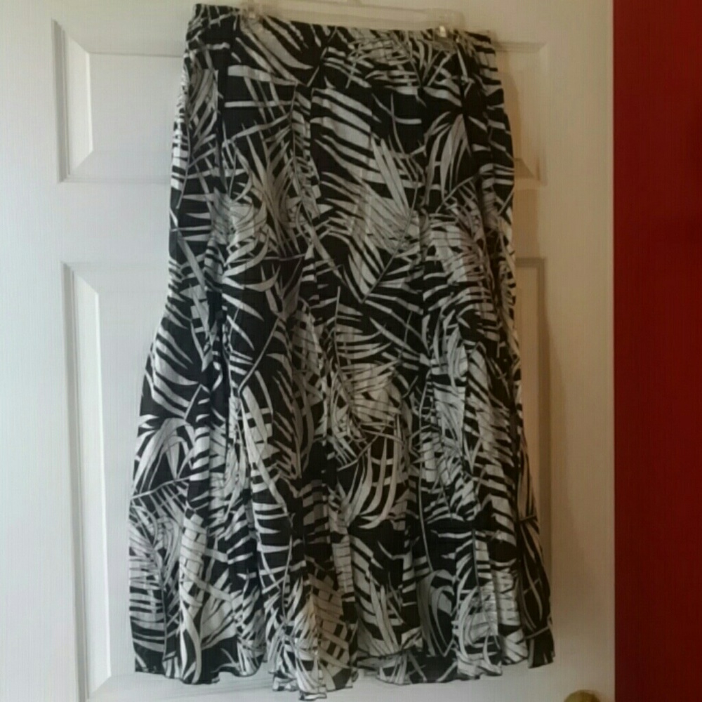 APOLLO Skirt Size 1X